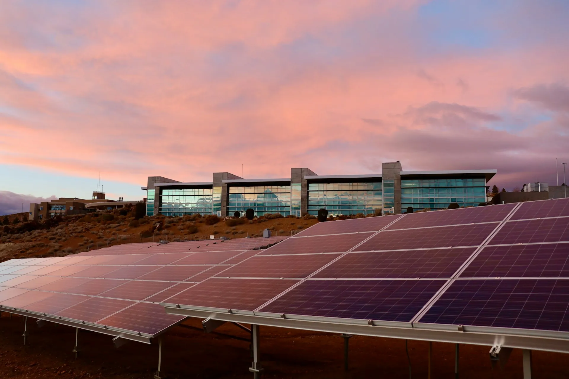 Vue aérienne parc photovoltaïque